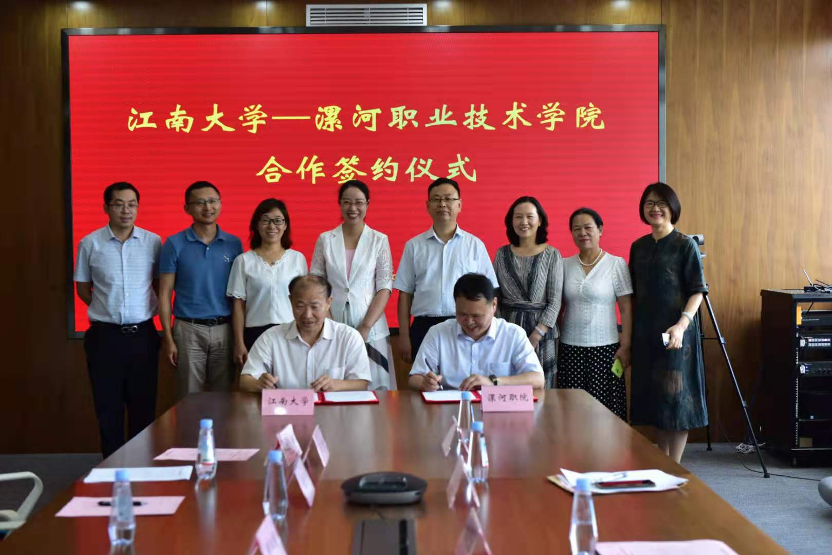 //cms.danmeicomics.com:8080/_vsl/D0DEF6F6A96B94BDCA9463081F1799EC/BE9C6779/2181F